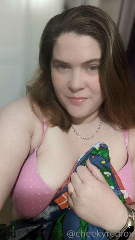Having a comfi day today and feeling cute in my harley quinn..