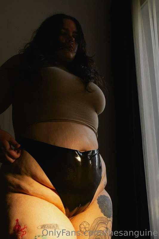 thesanguine image #1