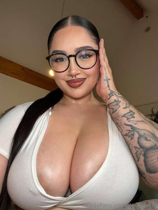big titty gf 