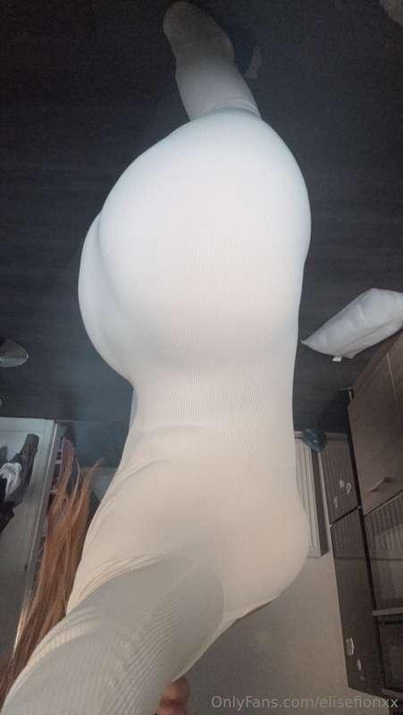 My ass look good in this? what do you think? 😉