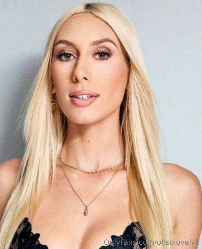 Good morning guys 😘 Big things planned !! 💋