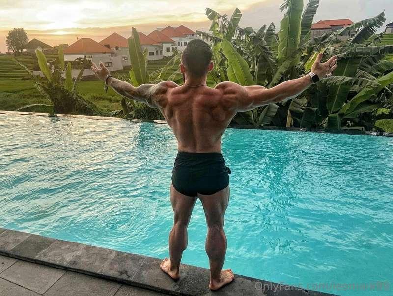 Let’s join the paradise together babe 🔥🌴