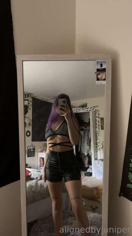 Cute lil fit I wanted to show you 👽🖤
Dm me and lmk how you a..