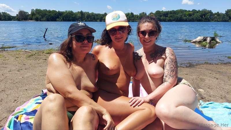 WA: @lexi_darknessvip and SA: @brunette_cutie86 and AB: @jus..