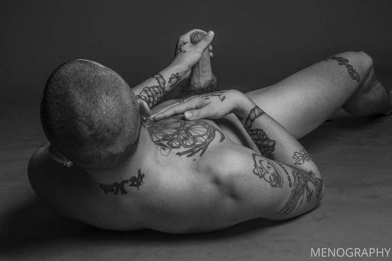 Aaron wank his big uncut meat