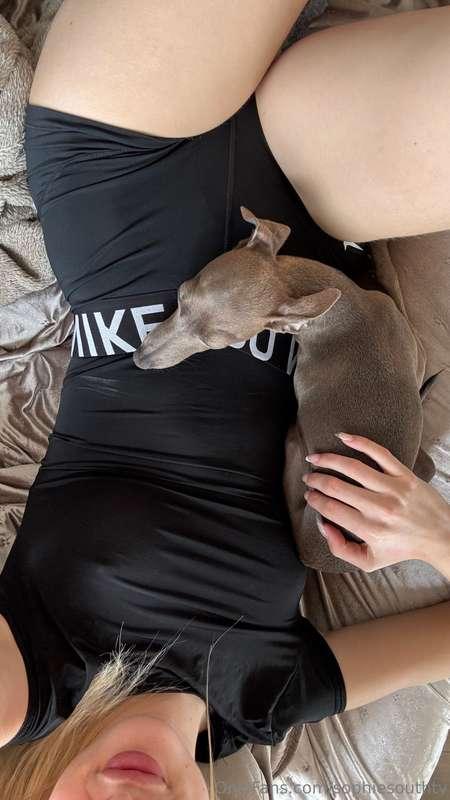 Just woke up, message me 🥰