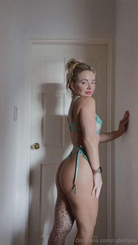 I’m not saying I’m irresistible… but the way you’re looking ..