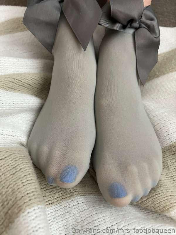 mrs_footjobqueen image #7