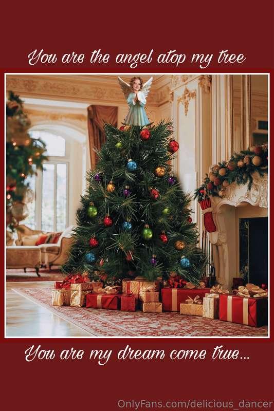 A cheeky little holiday card! Hope your holiday season is tr..