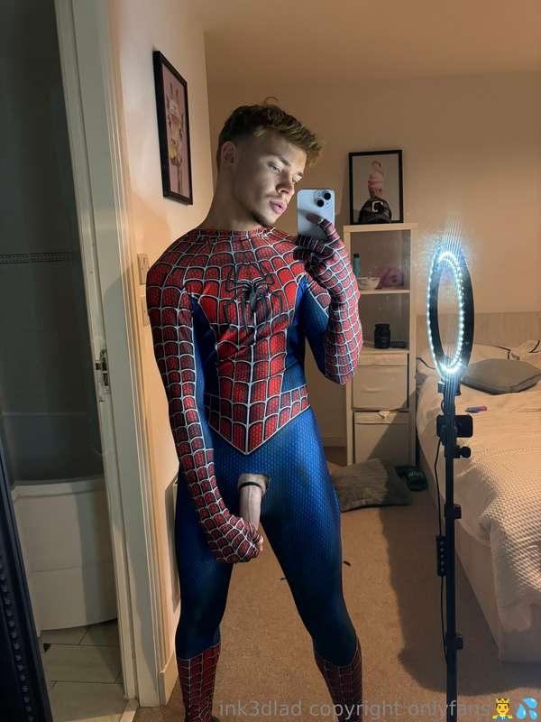 Next person to like 100 posts wins a free video 💦
PLUS $5 ti..
