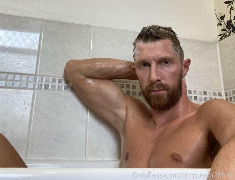 Who wants to come scrub my back 😈
