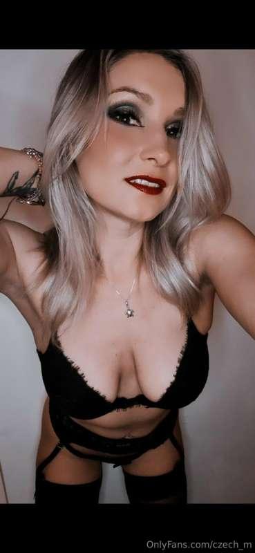 Chat with me @czechm 😊