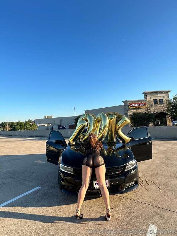 Les get nasty on yo whip bae 😍😍😍😍I'll clean it afterrr 🧽🧼