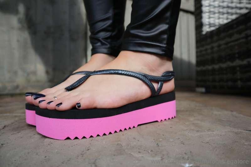 footsiegalore image #8