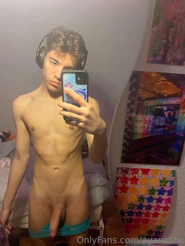 dick looked good in these pics