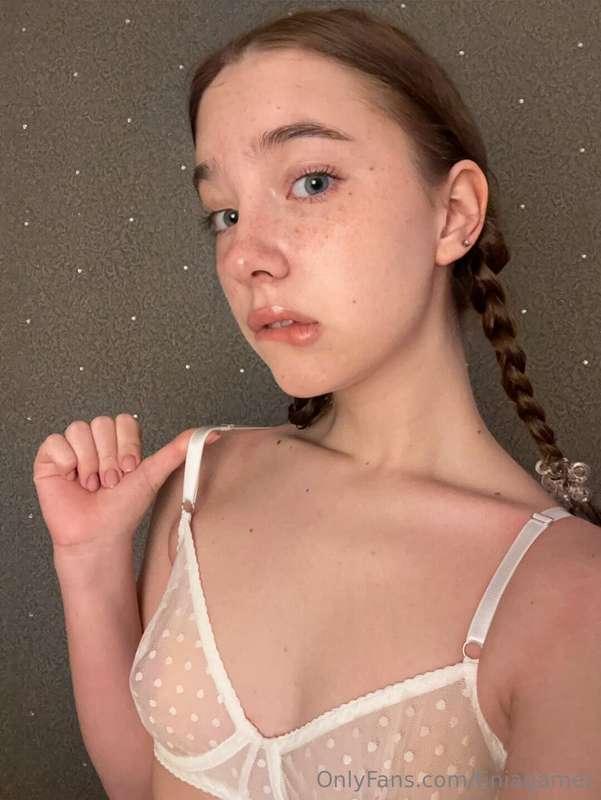 ## CUTE SLUT @jennifer_jennie
@jennifer_jennie JUST 18 Y.O. ..