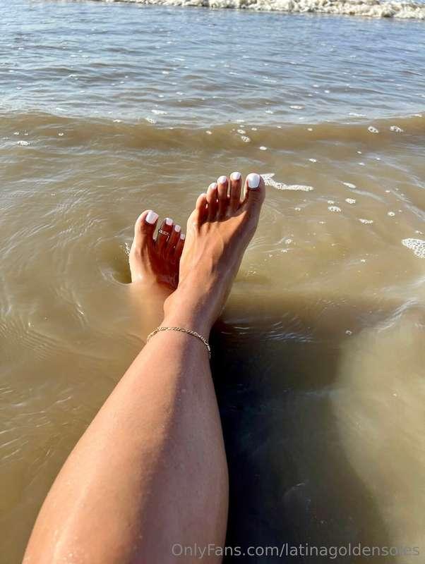 back from vacation 🏝️✨ i’ll be recording customs this week! ..