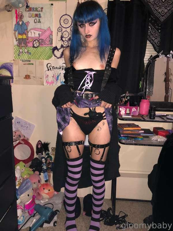 swipe to take my undies off :)