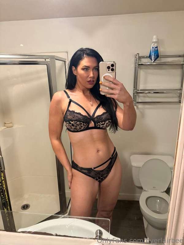 overlairbee image #0