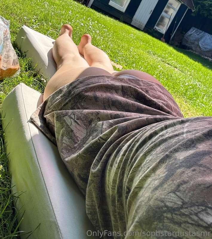 In the summer time when the weather is hot… 🥵🎶🌞