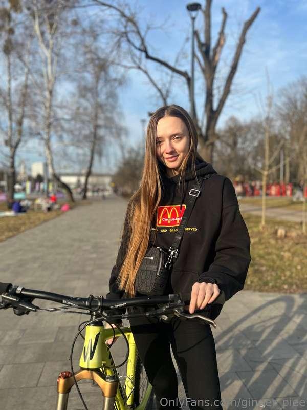 Choose the road😉 I'm ready for a bike ride🚴🏻‍♂️