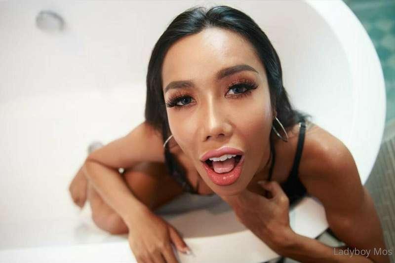 I don't want to play with rubber duck🦆🚫
I want your juicy di..