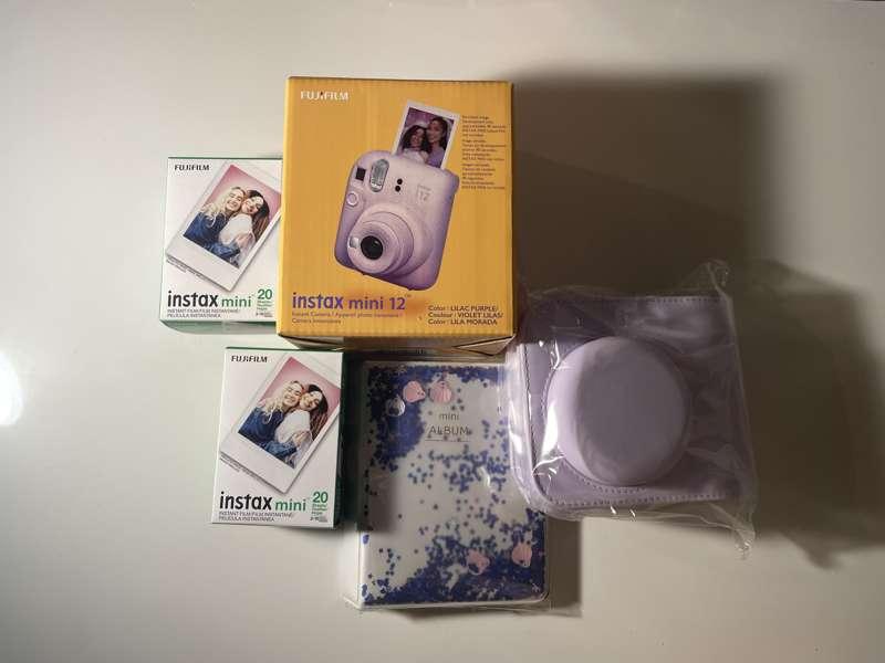 Thank you for this cute Polaroid set! 💜