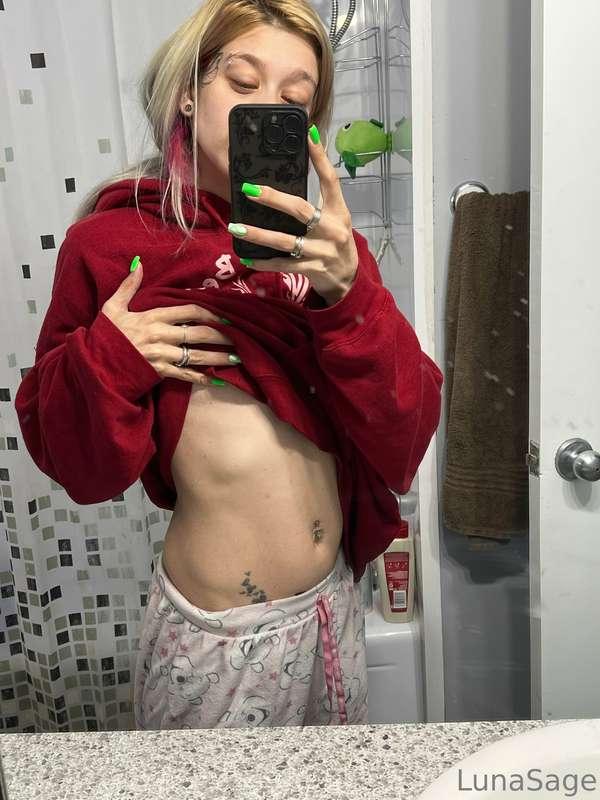 Good morning, Do you prefer 👀🤨😘