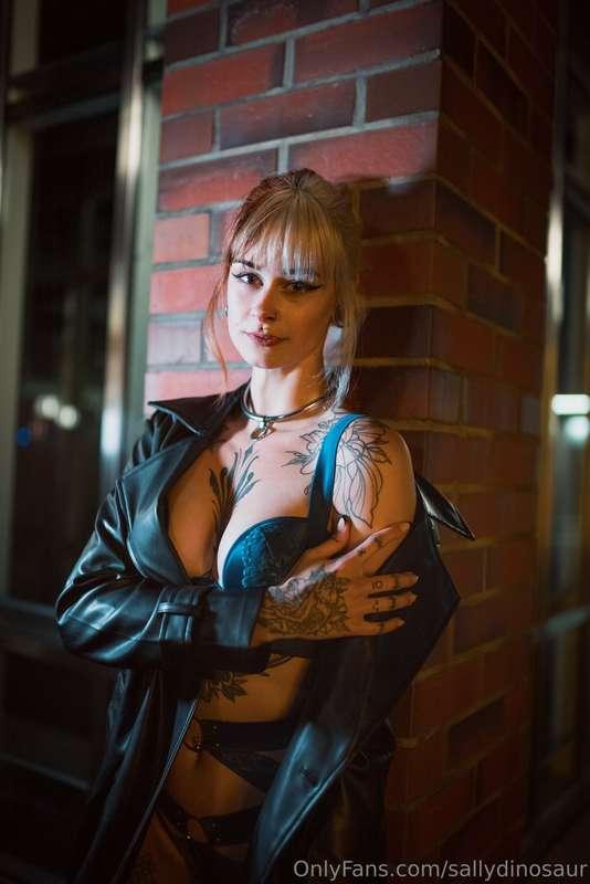 Hab euch bisher nur ein Bild von dem Shooting gezeigt, das g..