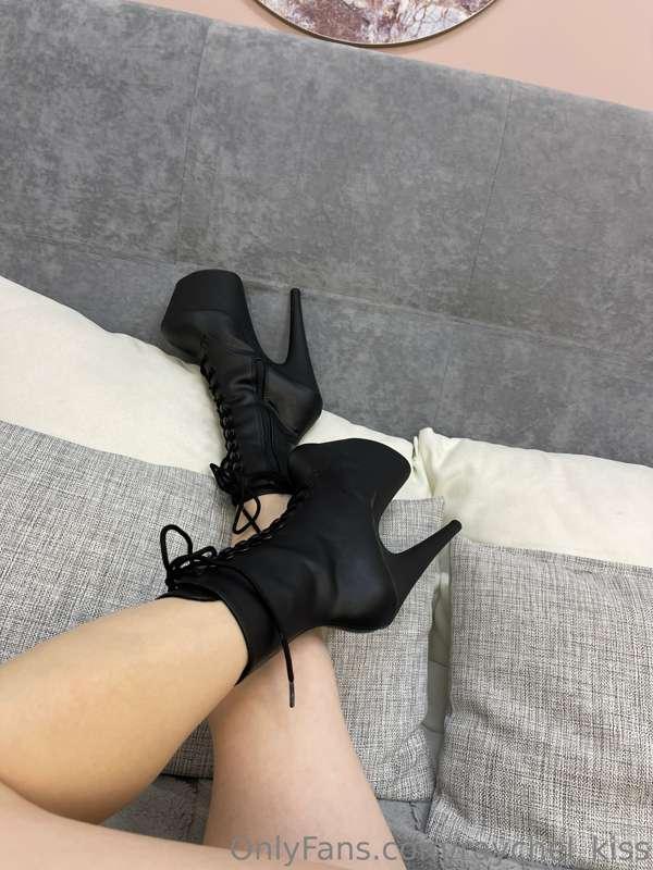 I love to go shopping🥰 Today it ended with the purchase of b..
