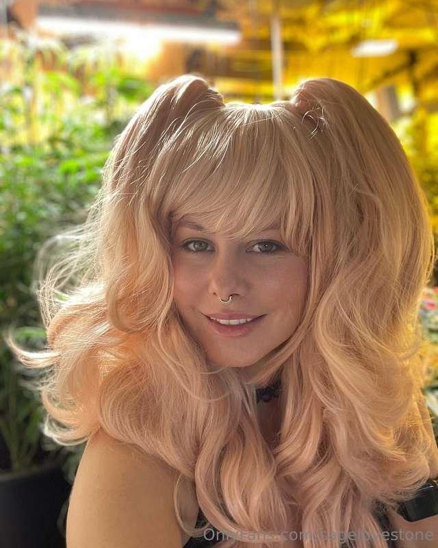 Felt pretty today...If you tip you will receive a special me..