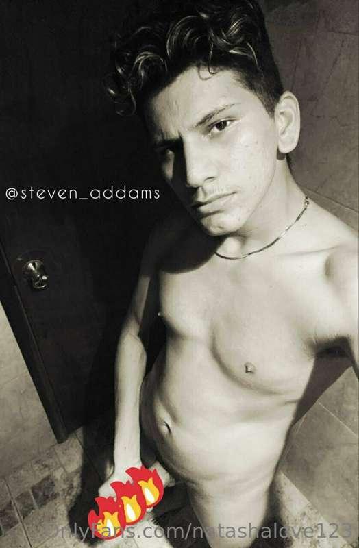My friend @steven_addams is a whole sexual fantasy 😻 He will..