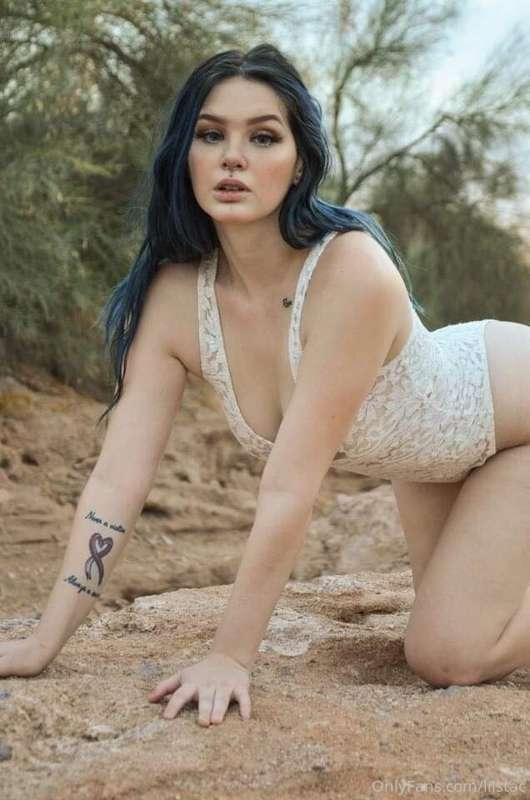 I’m a sweet & bratty 18 with a fatty and juicy perky boobs I..