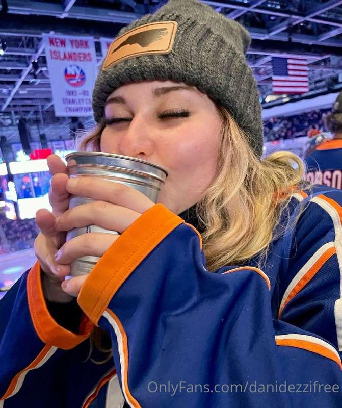 what teams do you root for? ⚽️🏀🏈🏒