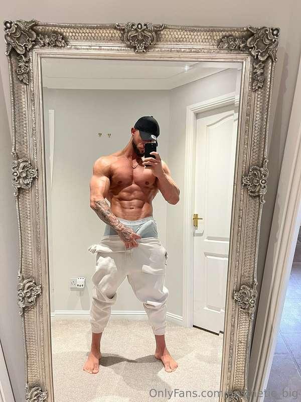 Say good morning to your daddy 