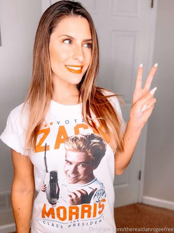 ✌🏽