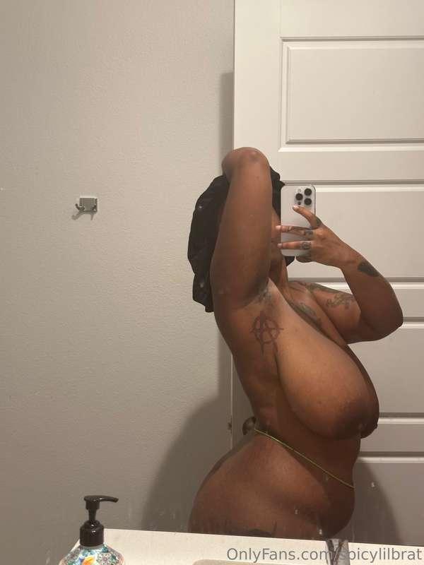 Morning nudes🤤My body is ur religion