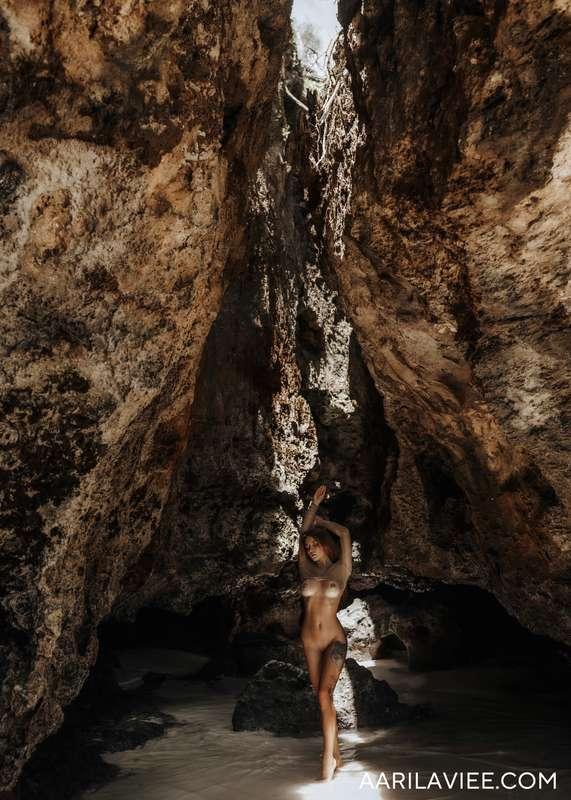 Feeling so tiny in nature’s hands❤️