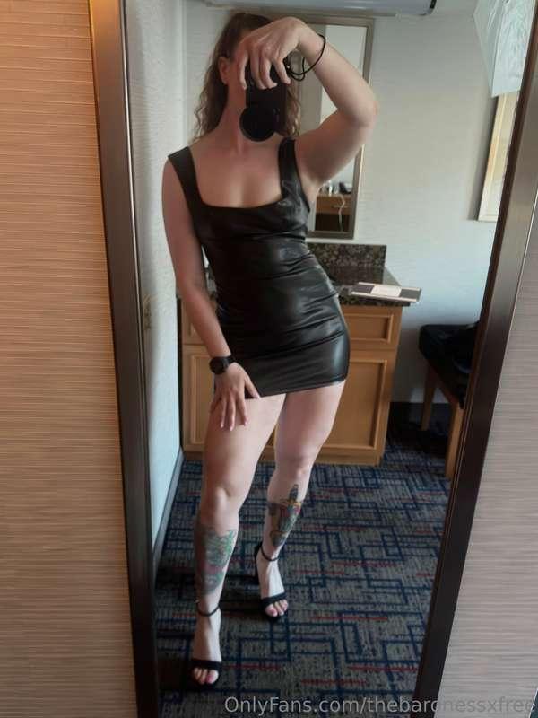 my outfit i wore to the expo last night 🖤