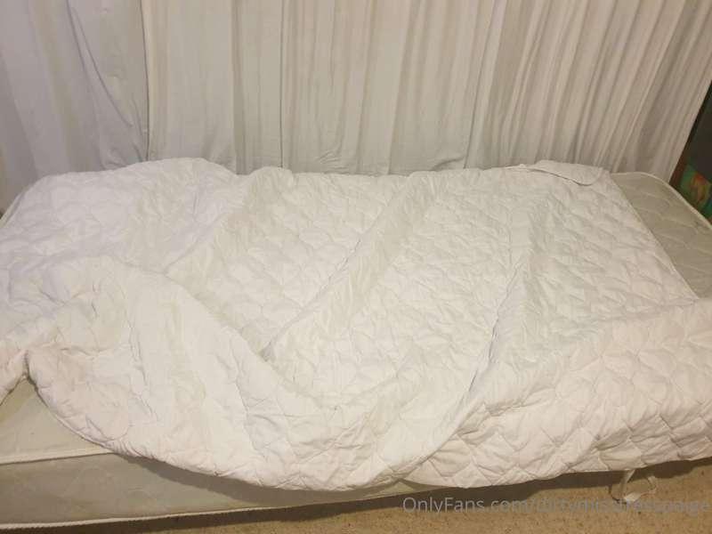Starting today with making my fun spaces bed. Gotta start wi..