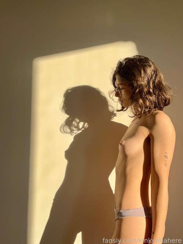 kinkymiahere image #1