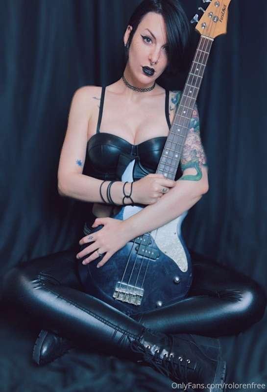 Would you let me play with you? 😈