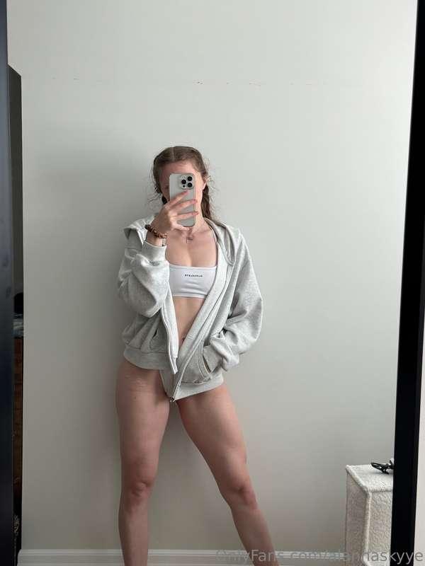 Sunday fit, if I get chilly you can cum cuddle me