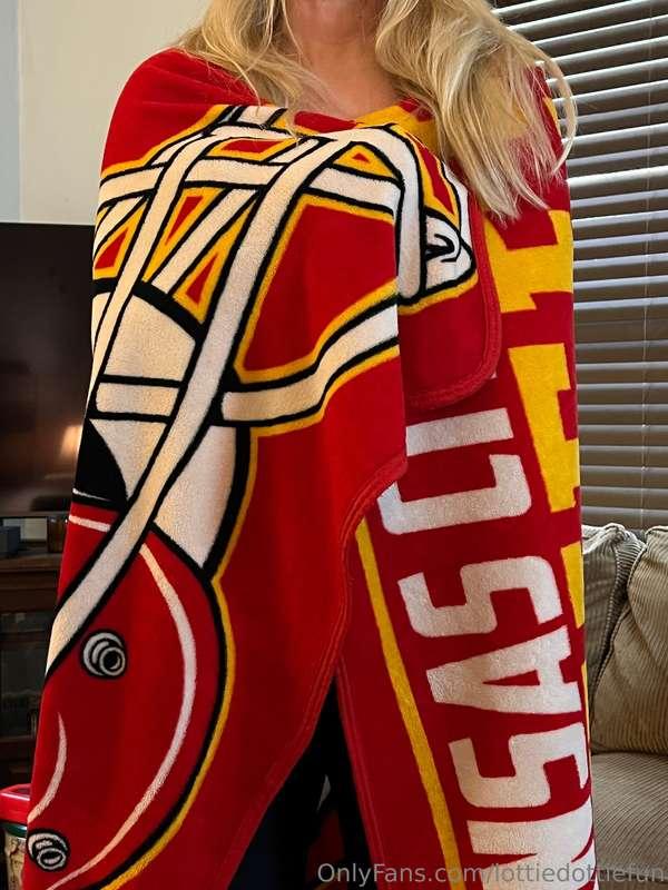 I’m just out here trying to stay warm. 😘 message me and I mi..