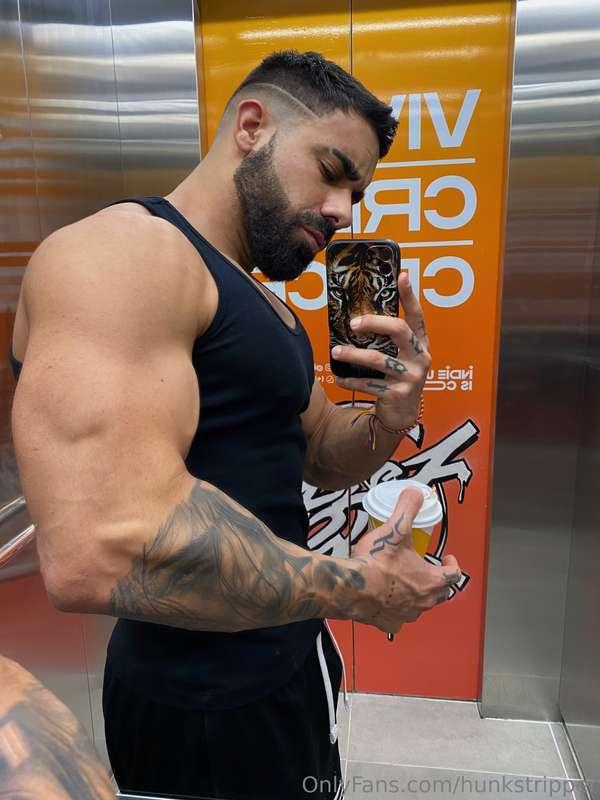 SPECIAL PROMO!!! 🥵💦 DAILY CONTENT IN THE POST, TALK WITH ME ..