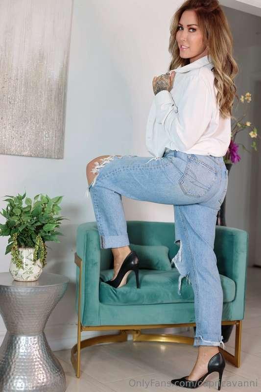 Dare to have a seat? I’ll be gentle… at first. 😇 Then you’ll..
