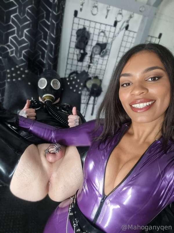 Good bitches, sometimes make me smile. 😈