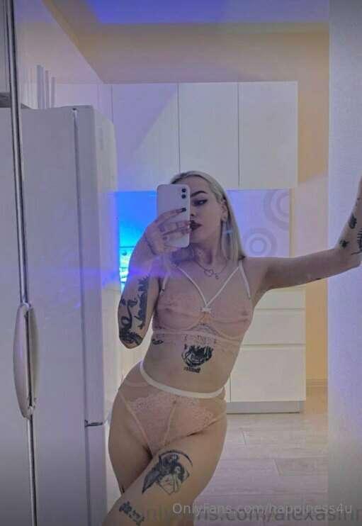 🎀FREE SUBSCRIPTION🎀
🌟She's ready for your dick @sashaland_vi..