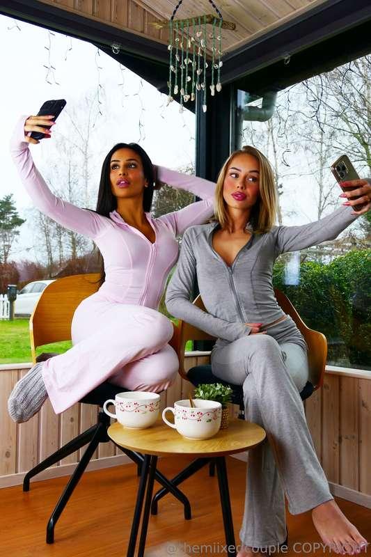 We love sexting! It’s the best way to get to know eachother ..