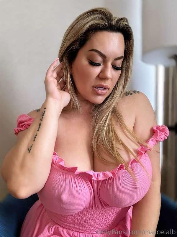 Need mommy to feed you? 🫦💕 @marcelalatinbabe